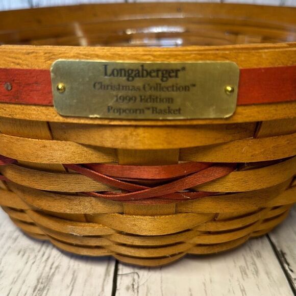 Longaberger Christmas Collection 1999 Edition Popcorn Basket & Protector RED - Picture 2 of 7